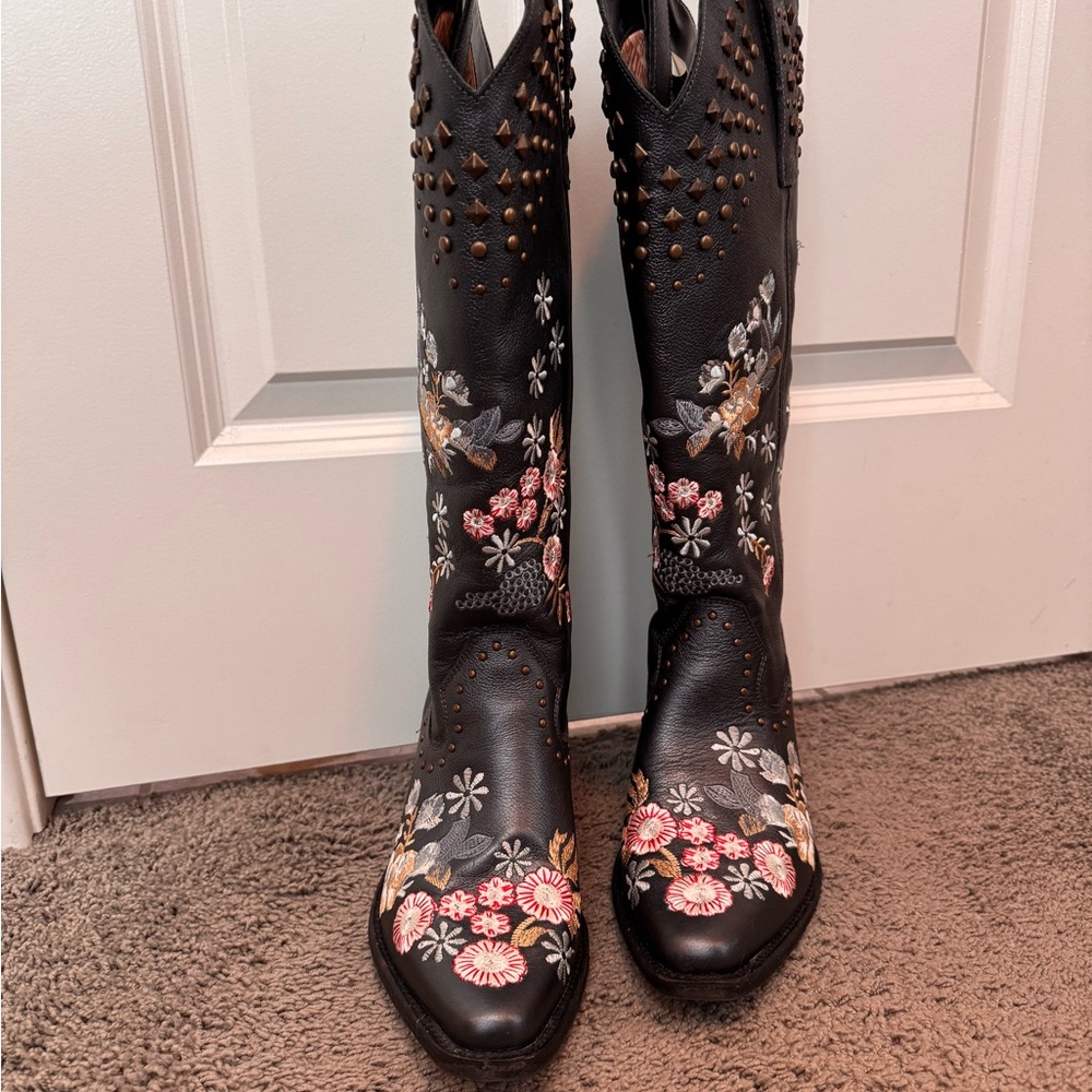 Dingo Women's Poppy Graphite Floral Embroidered Studded Snip Toe Cowboy Boots - Picture 3 of 8